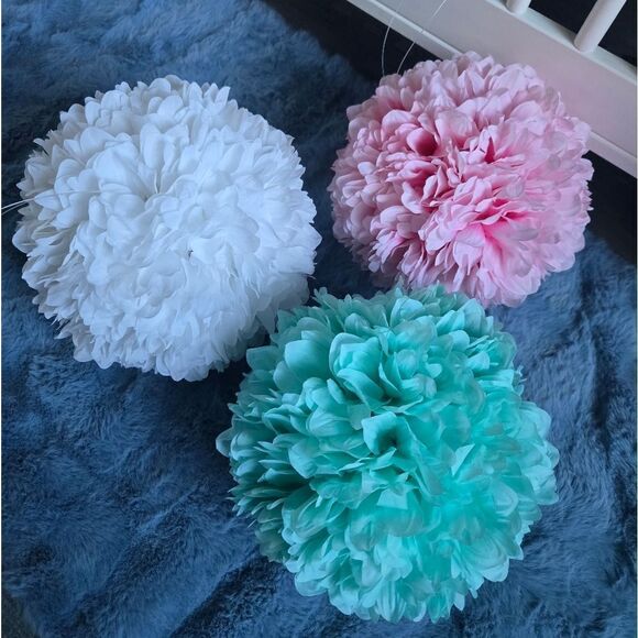 Girls Bedroom Decor - Picture 2 of 7